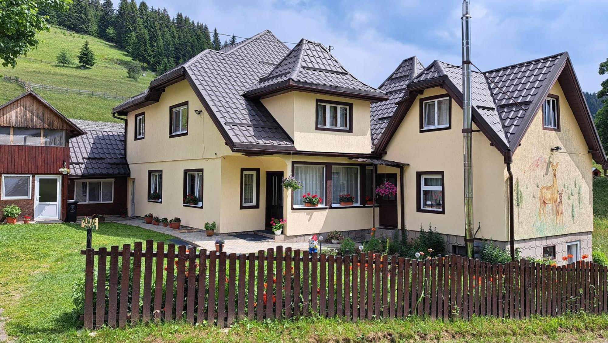 Casa Marcela Fundata Luaran gambar