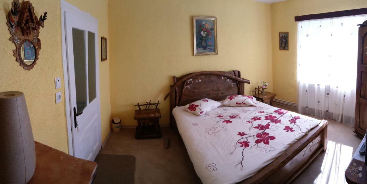 Casa Marcela Fundata Luaran gambar